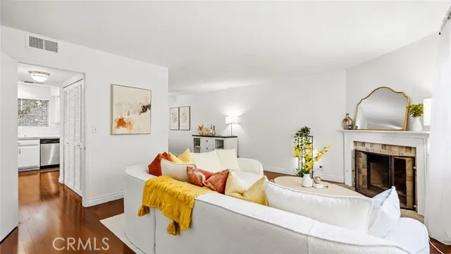432 S Oak Knoll Ave, Pasadena, Active - Home for Sale