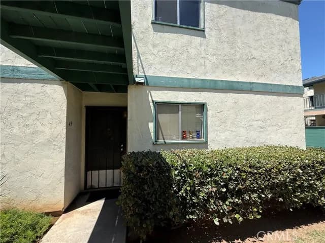 1817 E Grand Ave, Escondido, Active - Home for Sale