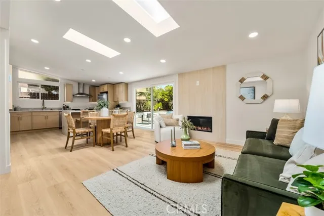 13817 Tobiasson Rd, Poway, Active - Home for Sale