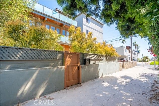 14 Anchorage St, Marina Del Rey, Active - Home for Sale