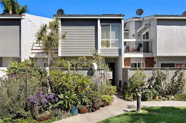 622 Whitney Way, Costa Mesa, Active - Home for Sale