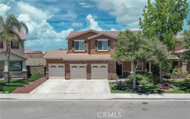 41005 Crimson Pillar Ln, Lake Elsinore, Active - Home for Sale