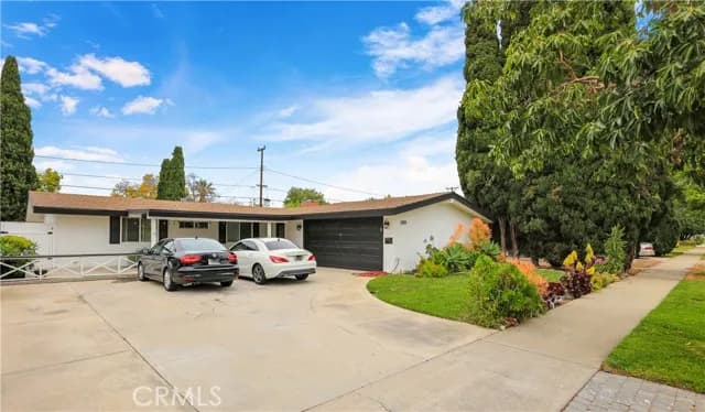 1305 W Cherry, Orange, Active - Home for Sale