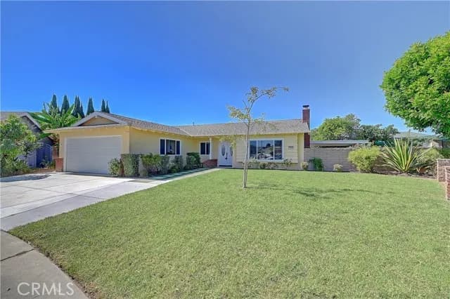 11883 Mayflower Court, Fountain Valley, Active - Home for Sale