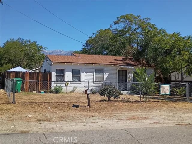 621 E Theodore, Banning, Active - Home for Sale