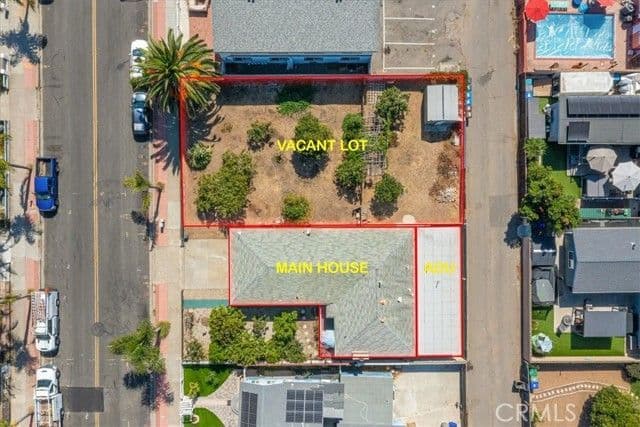 1330 Bush St, Oceanside, Active - Home for Sale