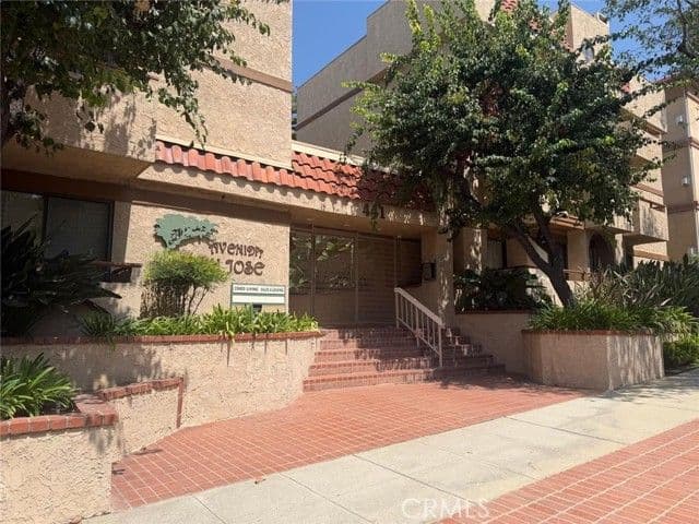 441 E San Jose, Burbank, Active - Home for Sale