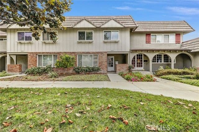 4657 Larwin Ave, Cypress, Active - Home for Sale