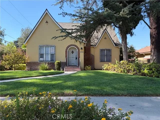 3265 Pine St, Riverside, Active - Home for Sale