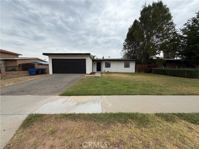 7335 Lydia Ave, Riverside, Active - Home for Sale