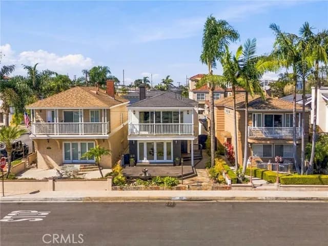 803 Frankfort Ave, Huntington Beach, Active - Home for Sale