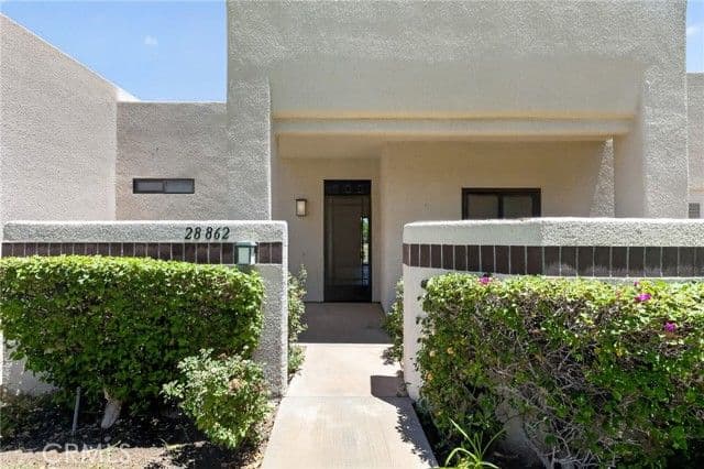 28862 Isleta Court, Cathedral City, Active - Home for Sale
