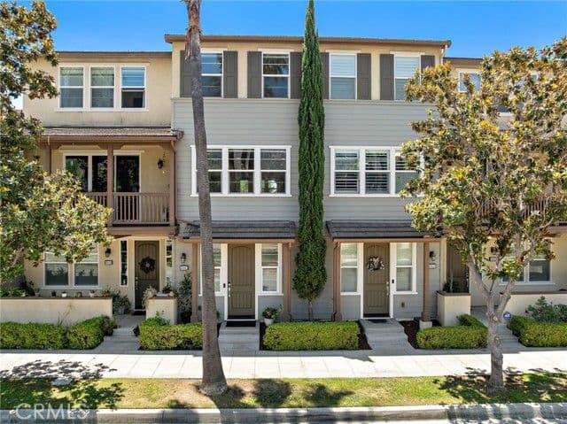 806 E Prommenade, Azusa, Active - Home for Sale