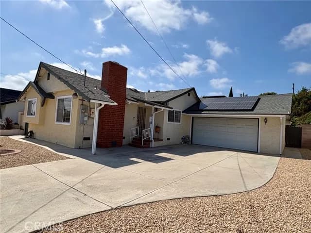 6158 Chadwick, San Diego, Active - Home for Sale