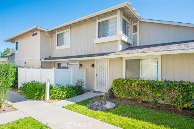 811 Pillar Point Way, Oceanside, Active - Home for Sale