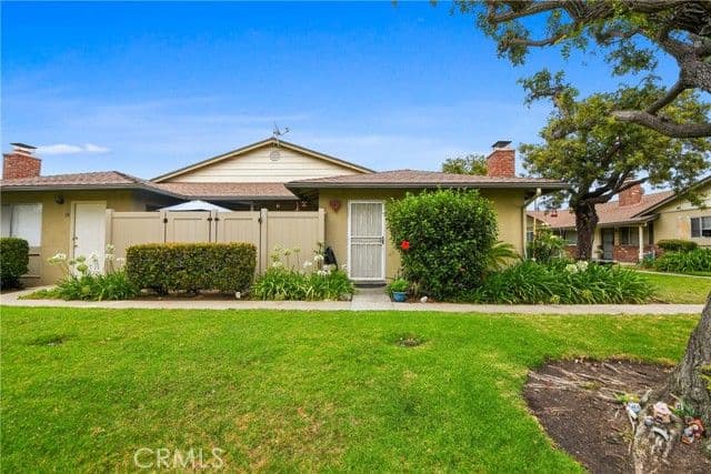 2295 N Tustin St, Orange, Active - Home for Sale
