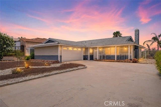 24048 Cruise Circle, Canyon Lake, Active - Home for Sale
