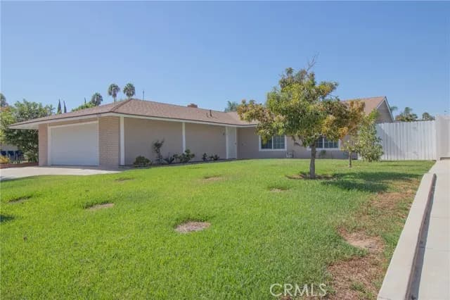 9229 Delano, Riverside, Active - Home for Sale