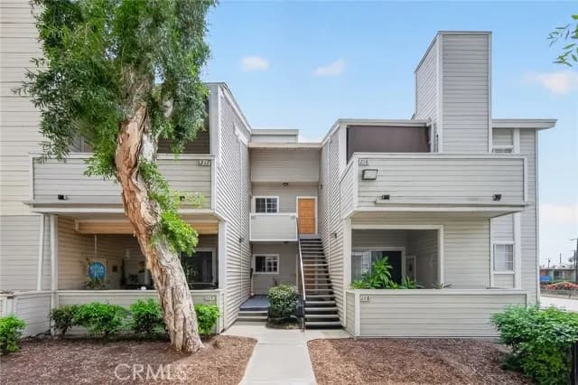 777 S Citrus, Azusa, Active - Home for Sale