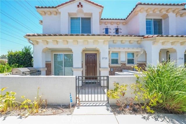 2728 W Ball Rd, Anaheim, Active - Home for Sale