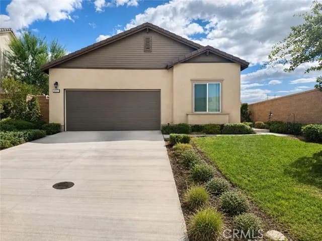 1057 Egret, Calimesa, Active - Home for Sale