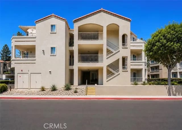1030 Vista Del Cerro, Corona, Active - Home for Sale