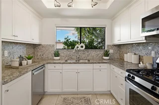 2300 Carnegie Ln, Redondo Beach, Active - Home for Sale