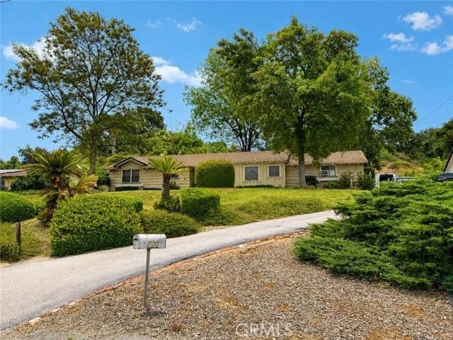 700 S Corrida Dr, Covina, Active - Home for Sale