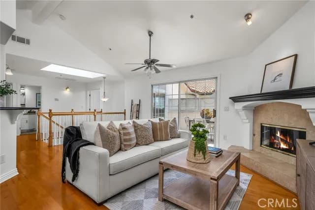 2514 Vanderbilt Ln, Redondo Beach, Active - Home for Sale