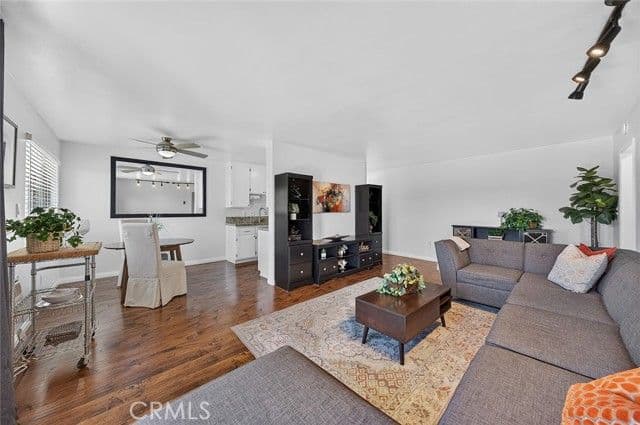 12200 Montecito Rd, Seal Beach, Active - Home for Sale