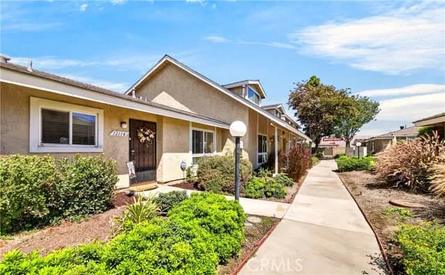 12114 Stonegate Ln, Garden Grove, Active - Home for Sale