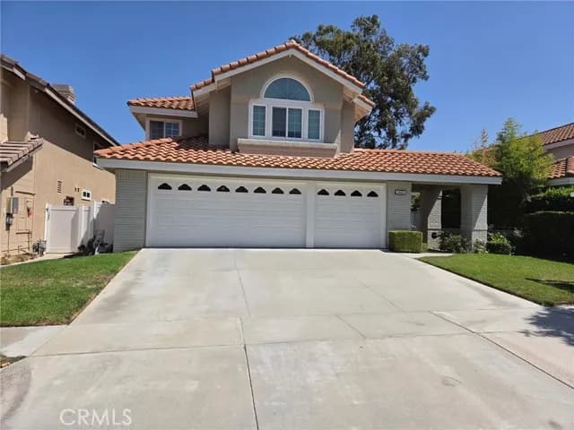 2481 Thistlewood Ln, Corona, Active - Home for Sale