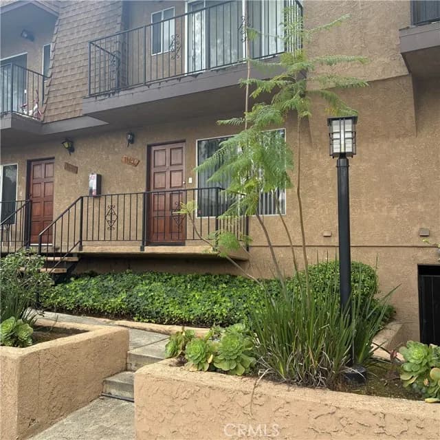 1902 W Victory, Burbank, Active - Home for Sale