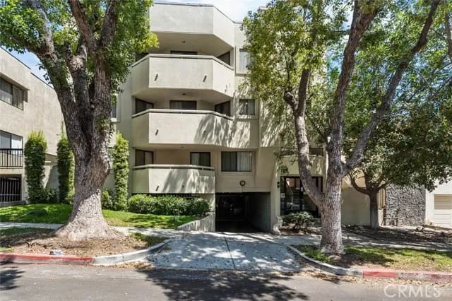 554 E San Jose, Burbank, Active - Home for Sale