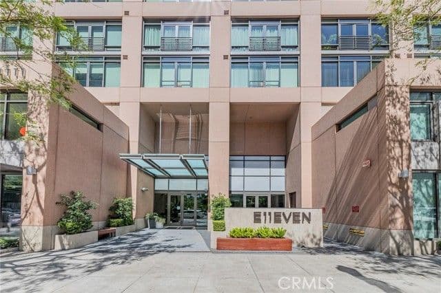 1111 S Grand Ave, Los Angeles, Active - Home for Sale