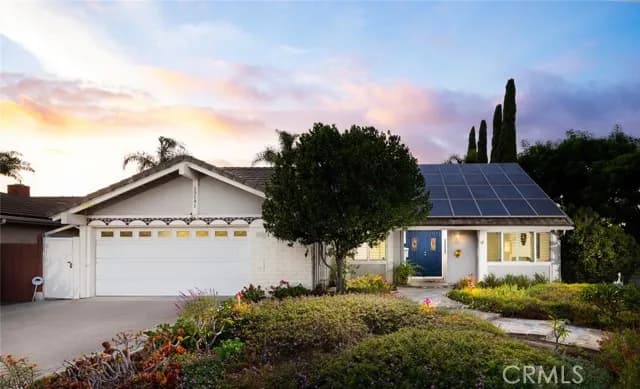 13141 Ranchwood Rd, Tustin, Active - Home for Sale