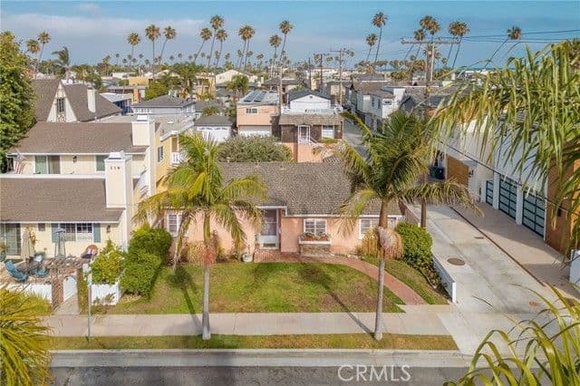 114 5th, Seal Beach, Active - Home for Sale