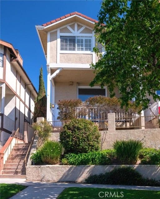 222 S Guadalupe Ave, Redondo Beach, Active - Home for Sale