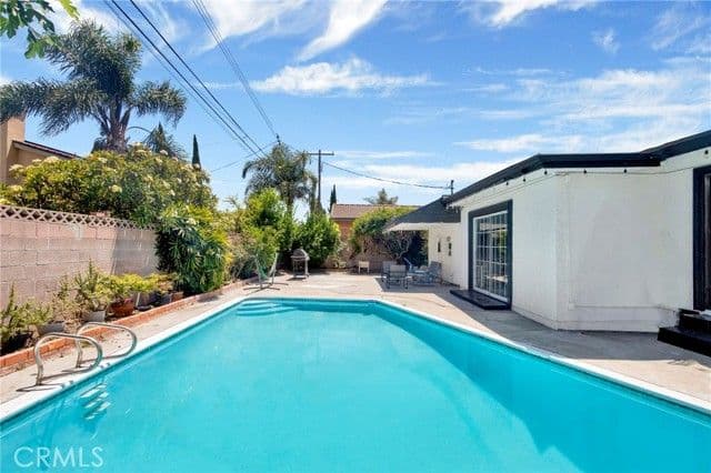 10236 Mattock Ave, Downey, Active - Home for Sale