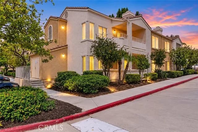 2325 Del Mar Way, Corona, Active - Home for Sale