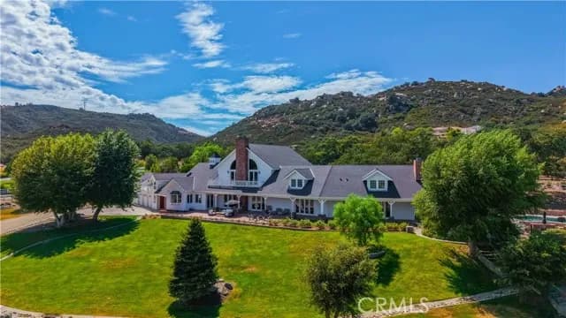 42580 Avenida Escala, Murrieta, Active - Home for Sale