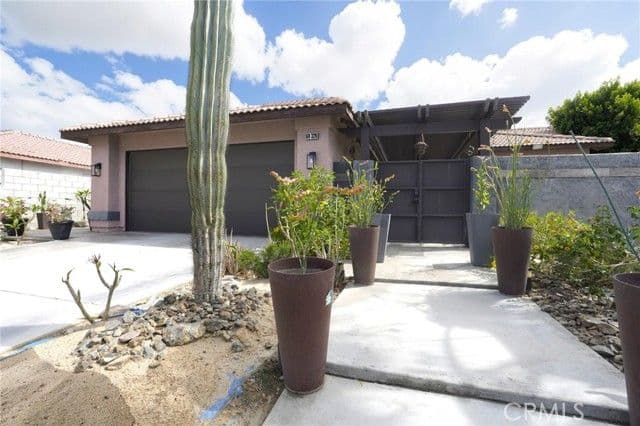 69320 Cypress Rd, Cathedral City, Active - Home for Sale