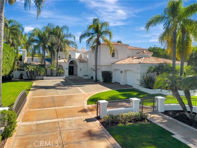 10762 Center Dr, Villa Park, Active - Home for Sale