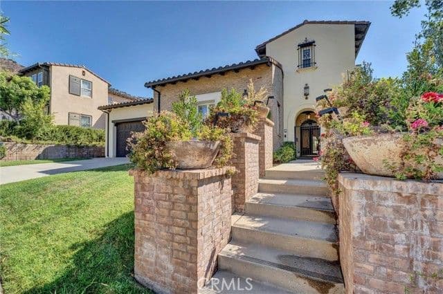 510 E Viewcrest, Azusa, Active - Home for Sale