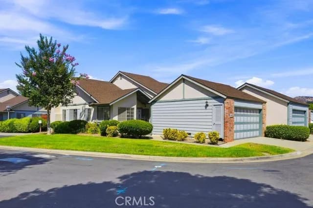 2412 Turnbridge Glen, Escondido, Active - Home for Sale