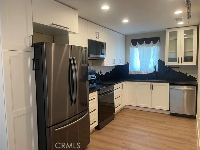 2891 Canyon Crest Dr, Riverside, Active - Home for Sale