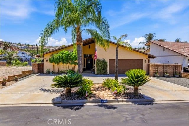 21931 Strawberry, Canyon Lake, Active - Home for Sale