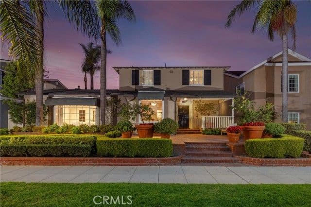 241 Bay Shore, Long Beach, Active - Home for Sale