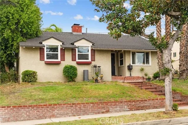 1912 N Kenneth Rd, Burbank, Active - Home for Sale