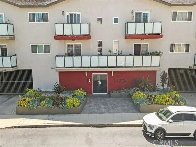 525 Shelton, Burbank, Active - Home for Sale
